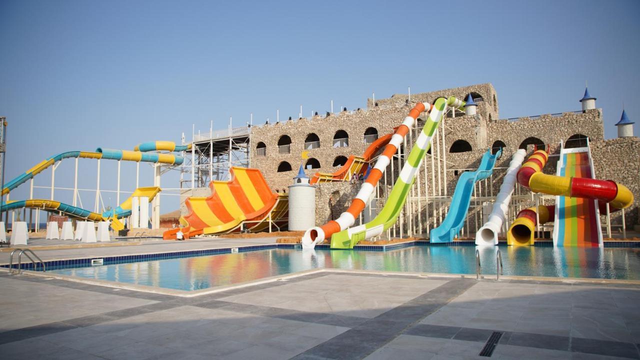 Amarina Jannah Resort & Aqua Park Coraya Bay Exterior photo